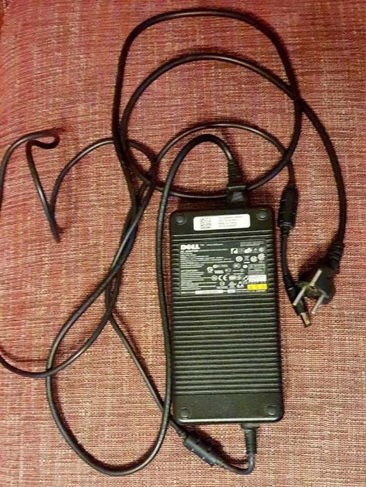 Încărcător Laptop Dell DA210PE1-00 210W 19.5V 10.8A