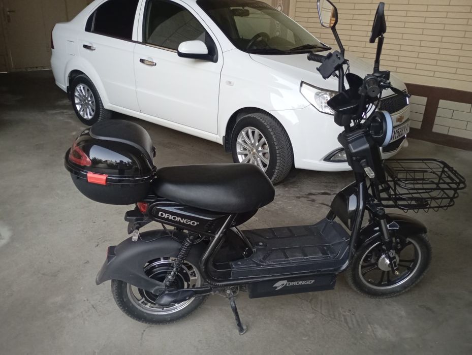 Skutr sotiladi yangi holatda