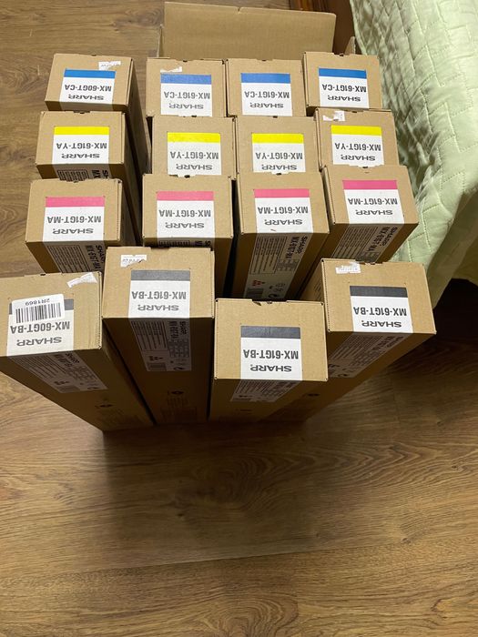 Vând tonere originale SHARP