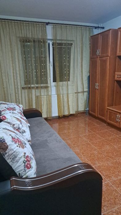 Garsoniera cf 1 zona 9 Mai Ploiesti