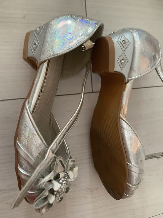 Туфли нарядные для девочек