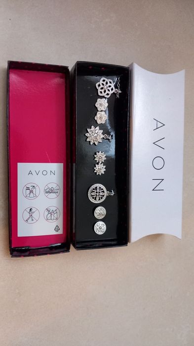 Set bijuterii Avon