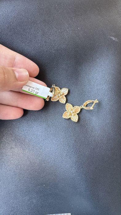 Серьги из золота