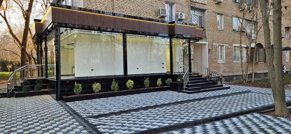 Tayyor ijara: Ofis  salon  show-room 71 m² + 31 m² podval Eco Park