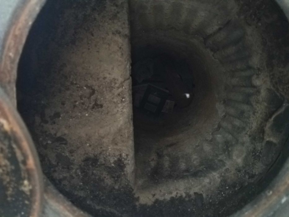 Сет от две антикварни печки за отопление на твърдо гориво