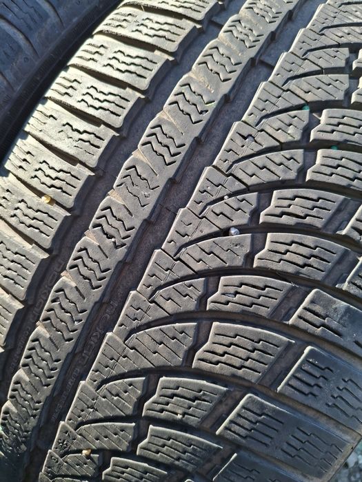 2 Anvelope de iarnă 255 40 r19 Nokian