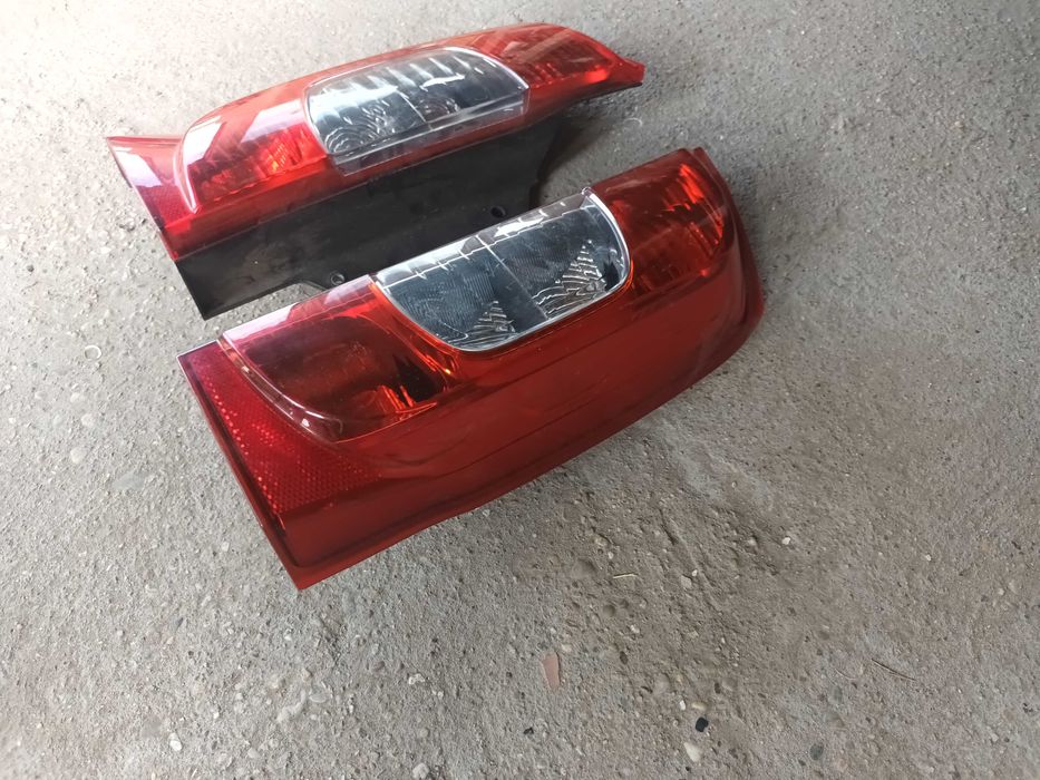 ляв и десен стоп за пежо бипър ситроен немо фиат фиорино BIPPER NEMO