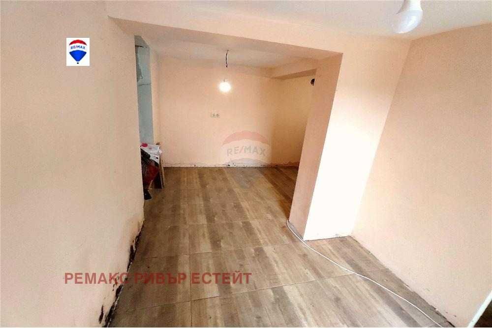 Продава се Къща в с. Долно Абланово, Област Русе - 90 кв.м за 378 €/кв.м - Снимка #10