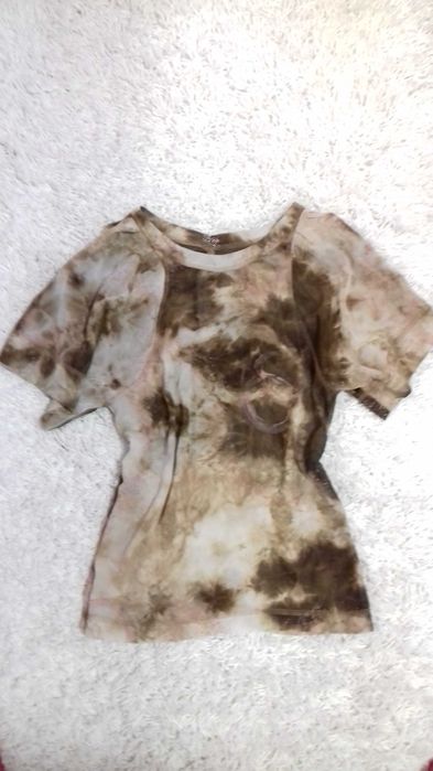 Блузки и тениски на ниски цени