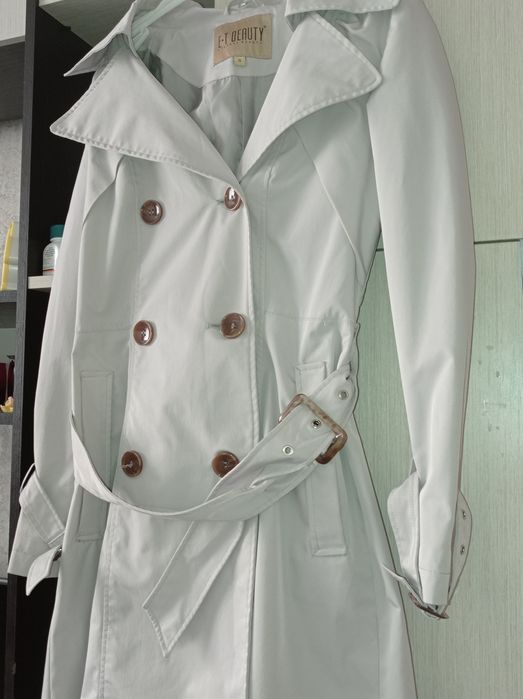 Продам плащ,почти новый