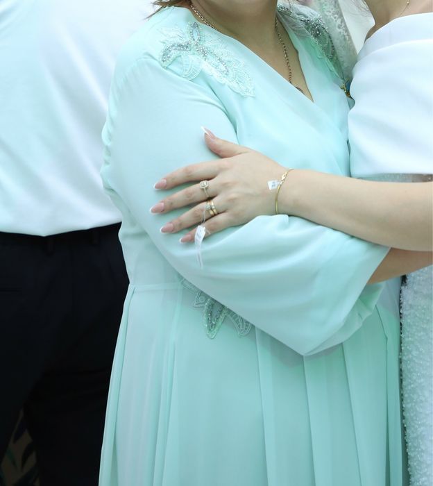 Продам платье состояние отличное