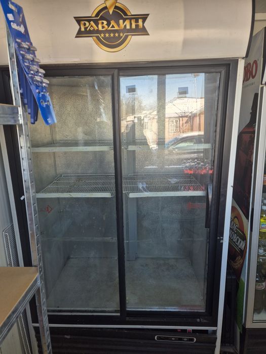Хладилна Витрина