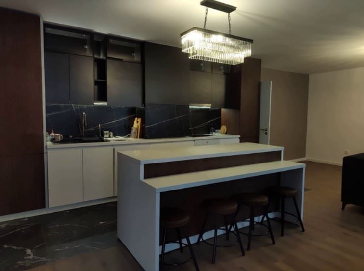 Дава се под наем Четиристаен апартамент в София, Кръстова вада - 141 кв.м за 1494.81 € - Снимка #1