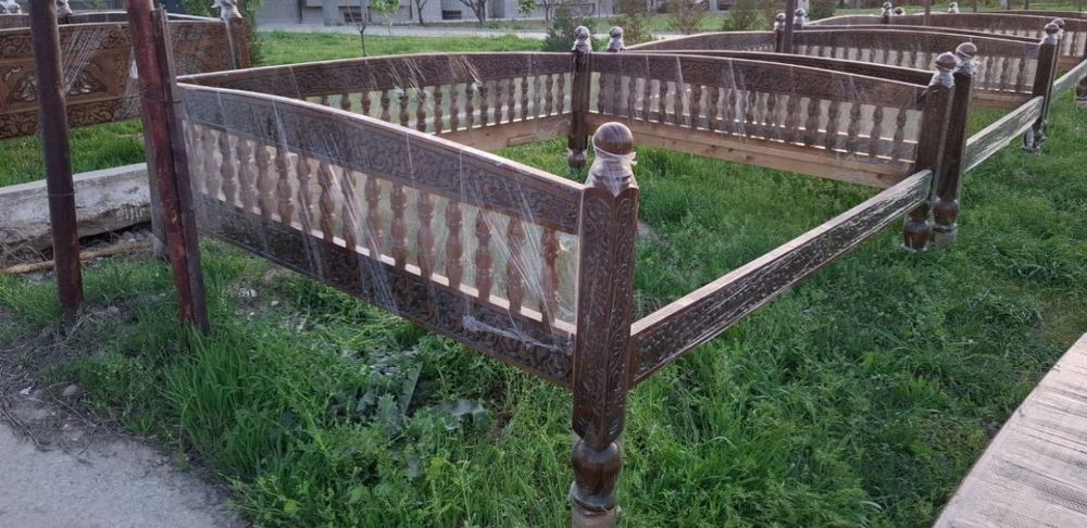 Сури тапчан карават