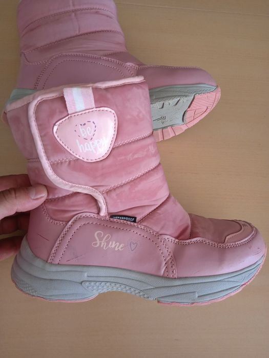 Продавам детски ботуши /апрески LCW
