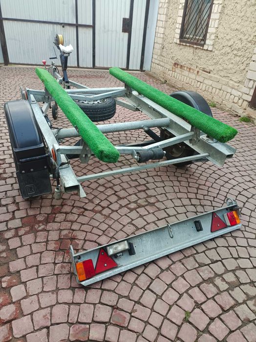 Прицеп лодочный легковой