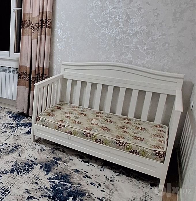 Детский кровать очень дорогое мебель продаю дарам.