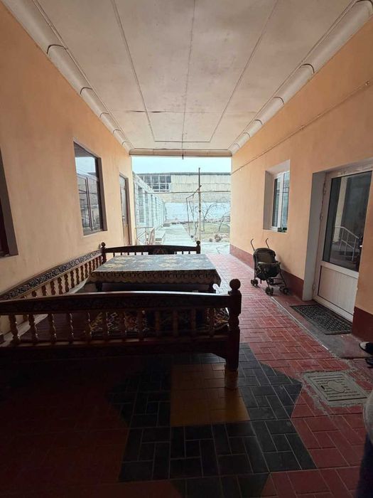 Широткада 6 сотихли ховли, 10 хонали