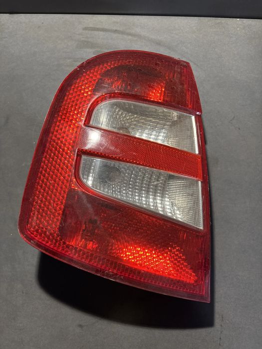 Lampa / Tripla stop stanga pe aripa ZSB6Y6945095 Skoda Fabia 2003