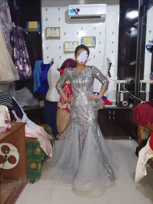 Tuy oqshomi uchun libos va suzildiga