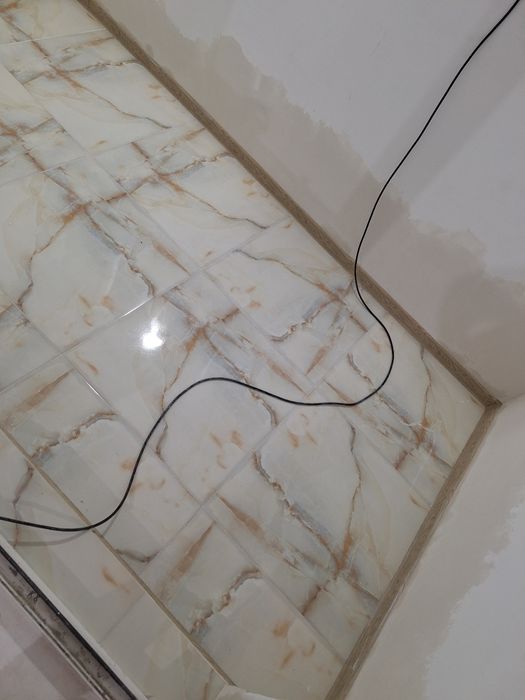 Кафельщик кафель