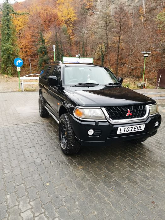 Mitsubishi pajero sport