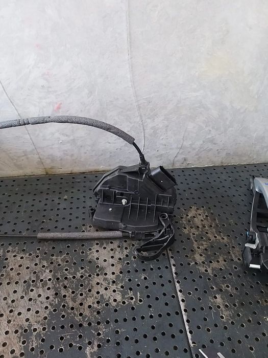 Broasca usa dreapta fata ford focus 3 facelift 921760105 bm5aa21812bf