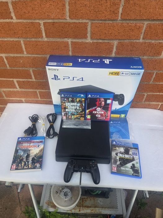 PlayStation 4 slim 500gb