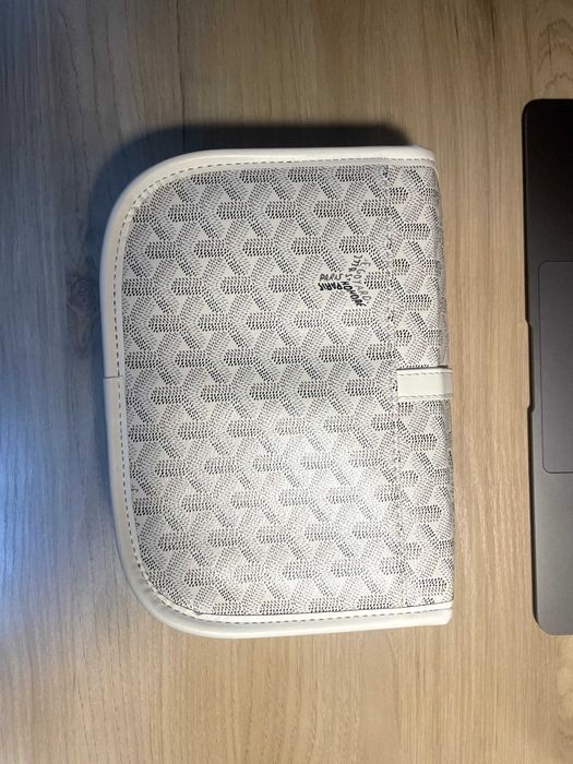 Сумка Goyard белого цвета
