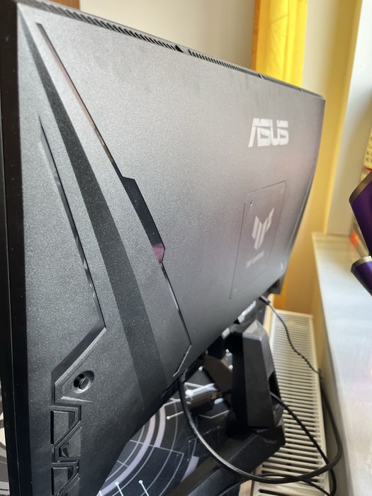 Monitor Asus 180hz