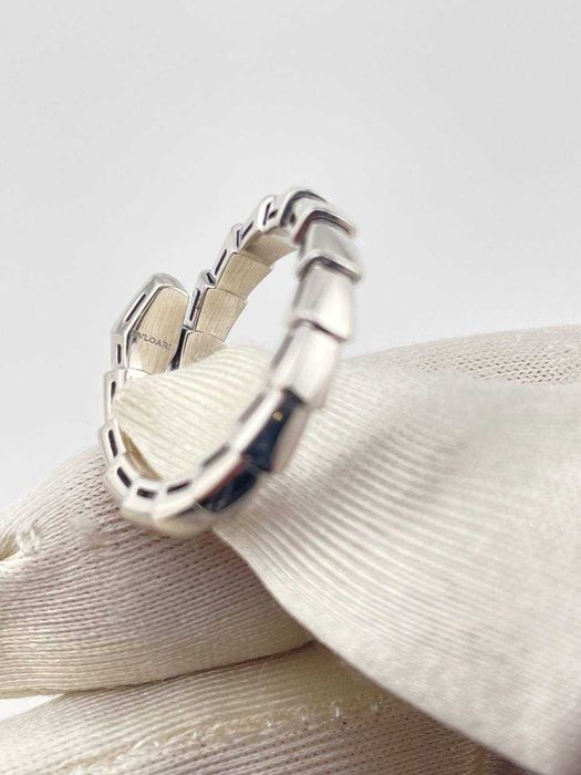 Кольцо Bvlgari Serpenti L size