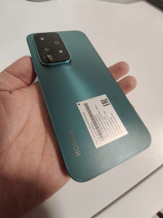 Обменяю Honor 200 Lite