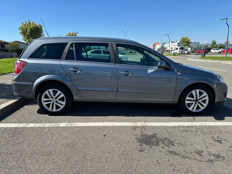 Opel Astra H Station Wagon 1.9 CDTI 110 kW 150 Cp 16v