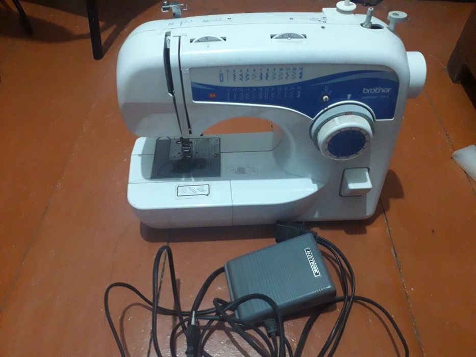 Швейная машина Brother