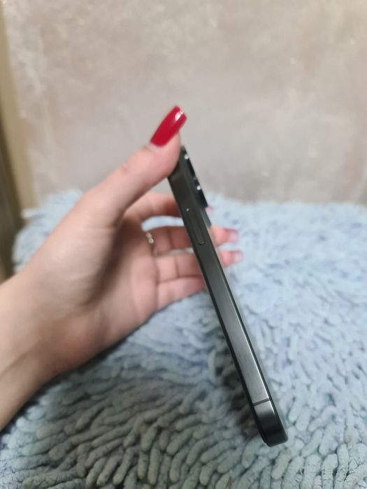 iPhone 15 Pro, 128 GB