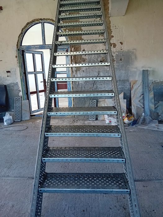 Scara metalica zincata 4mm grosime