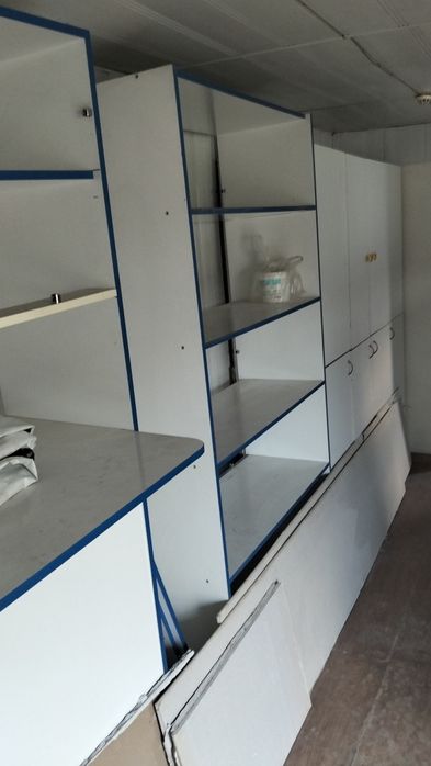 Аптечные полки б/у