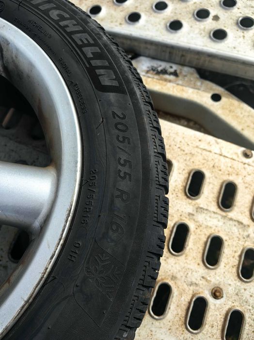 4бр. джанти със зимни гуми 5х114.3