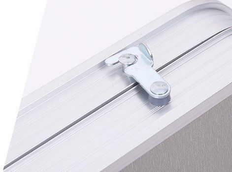 Сгъваема маса в комплект с четири стола с алуминиева конструкция