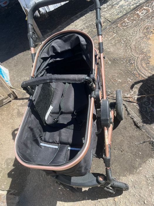 Продам детскую коляску