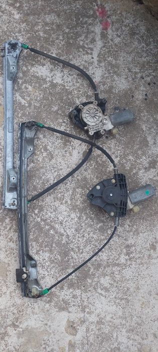 Машинки за ел стъкла тасове рено дачия Касетофони и CD - та и кабели з