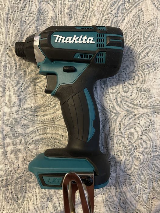 батерия,винтоверт,импакт макита makita 18V