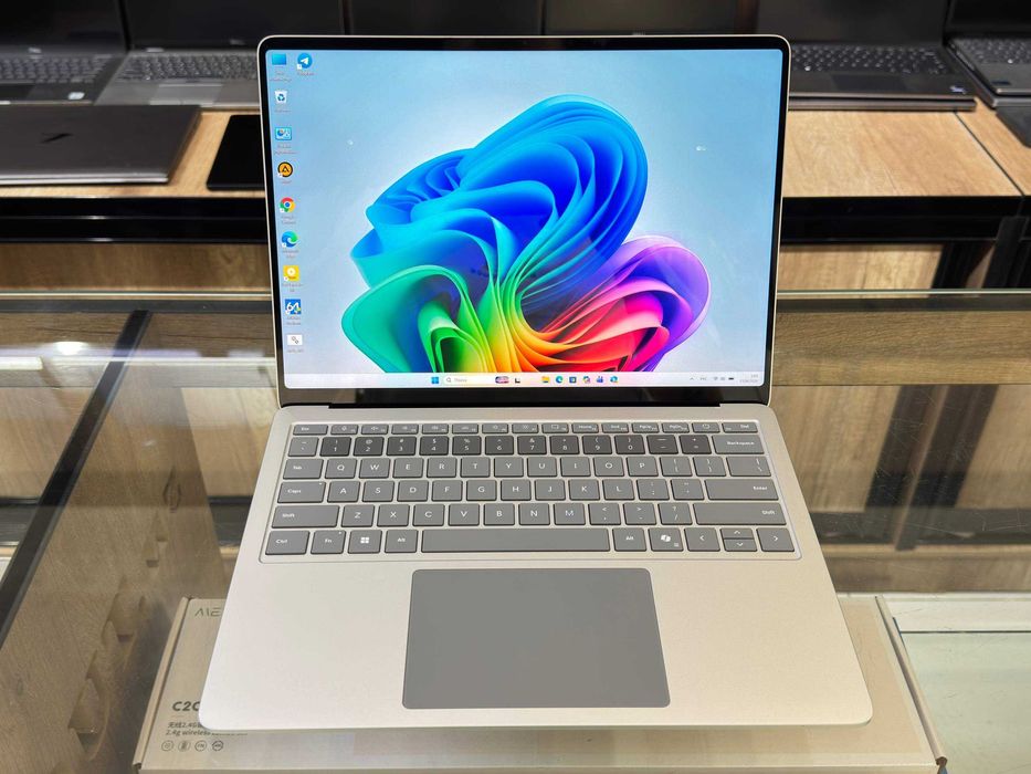 SURFACE LAPTOP 7 Snapdragon X 10- core X1P64100 ram 16 ssd 256 сенсор