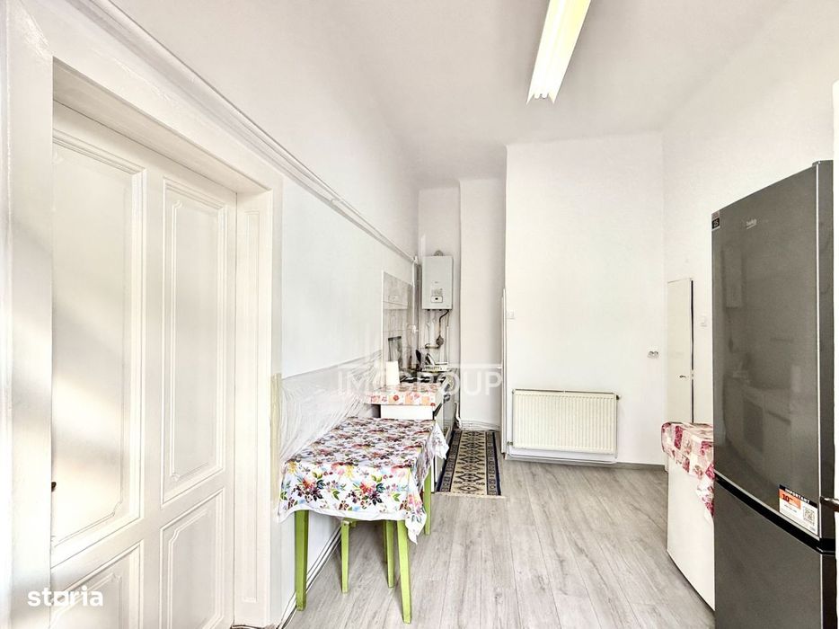 Apartament cu 2 camere | Zona Ultracentrala | Parcare | Etaj 1 | Pod |