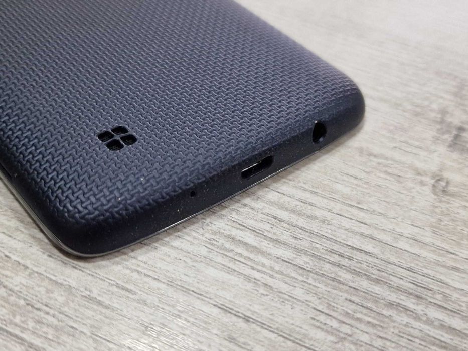 Смартфон LG K8, 8GB, 4G, Indigo