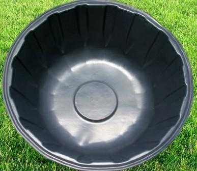 Пруд садовый пластиковый.