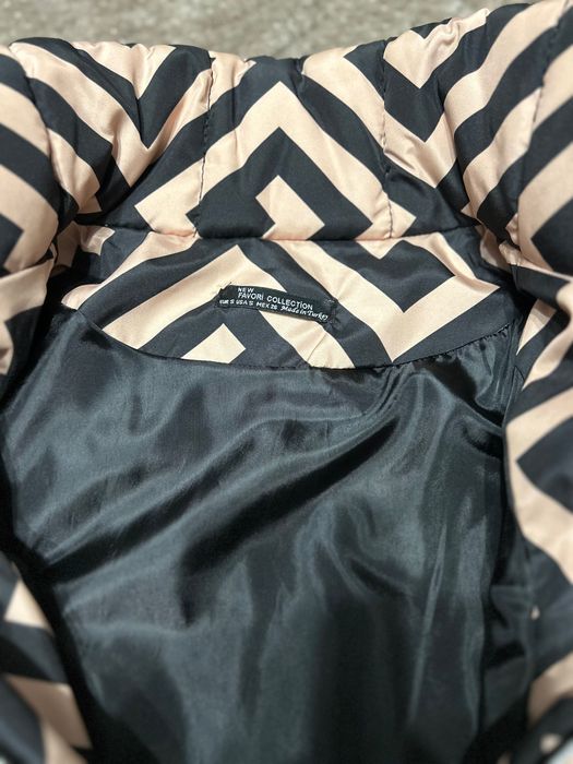 Страхотно късо якенце