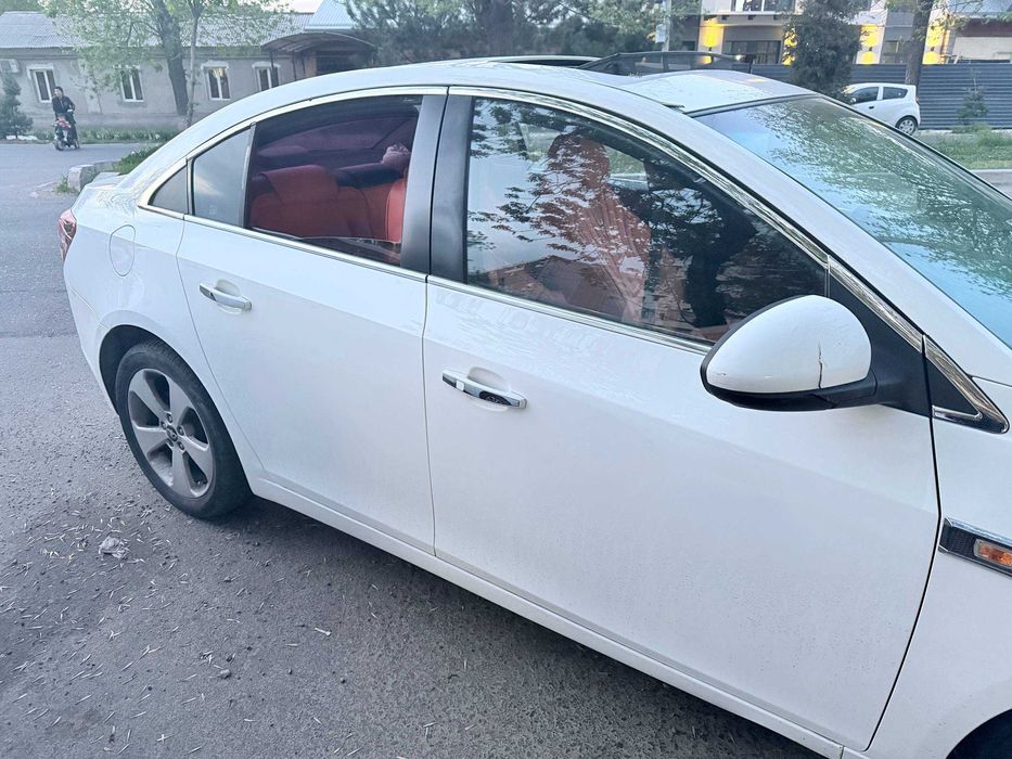 Продаётся СРОЧНО Lacetti 1,6 Cruze 2009