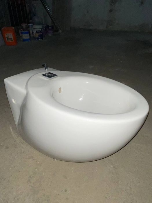 Б/у биде   Villeroy & Boch