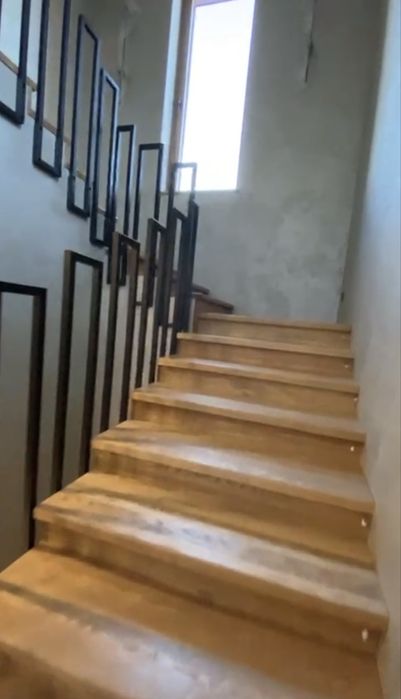 Дереаянные лестницы Дуб,Бук,Шпон